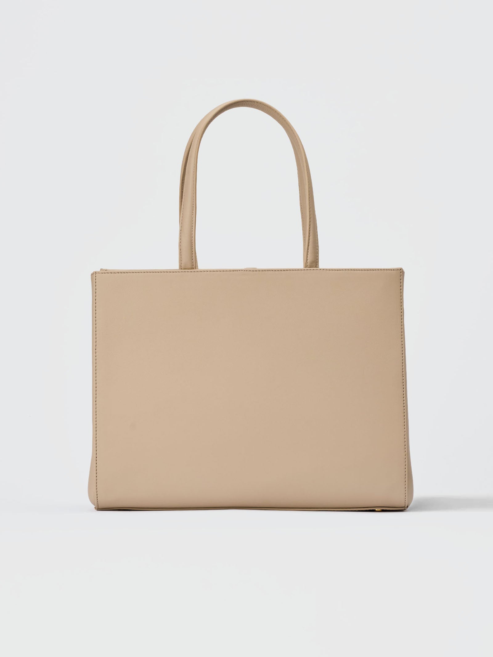 Aurelia Grande - Smooth Leather