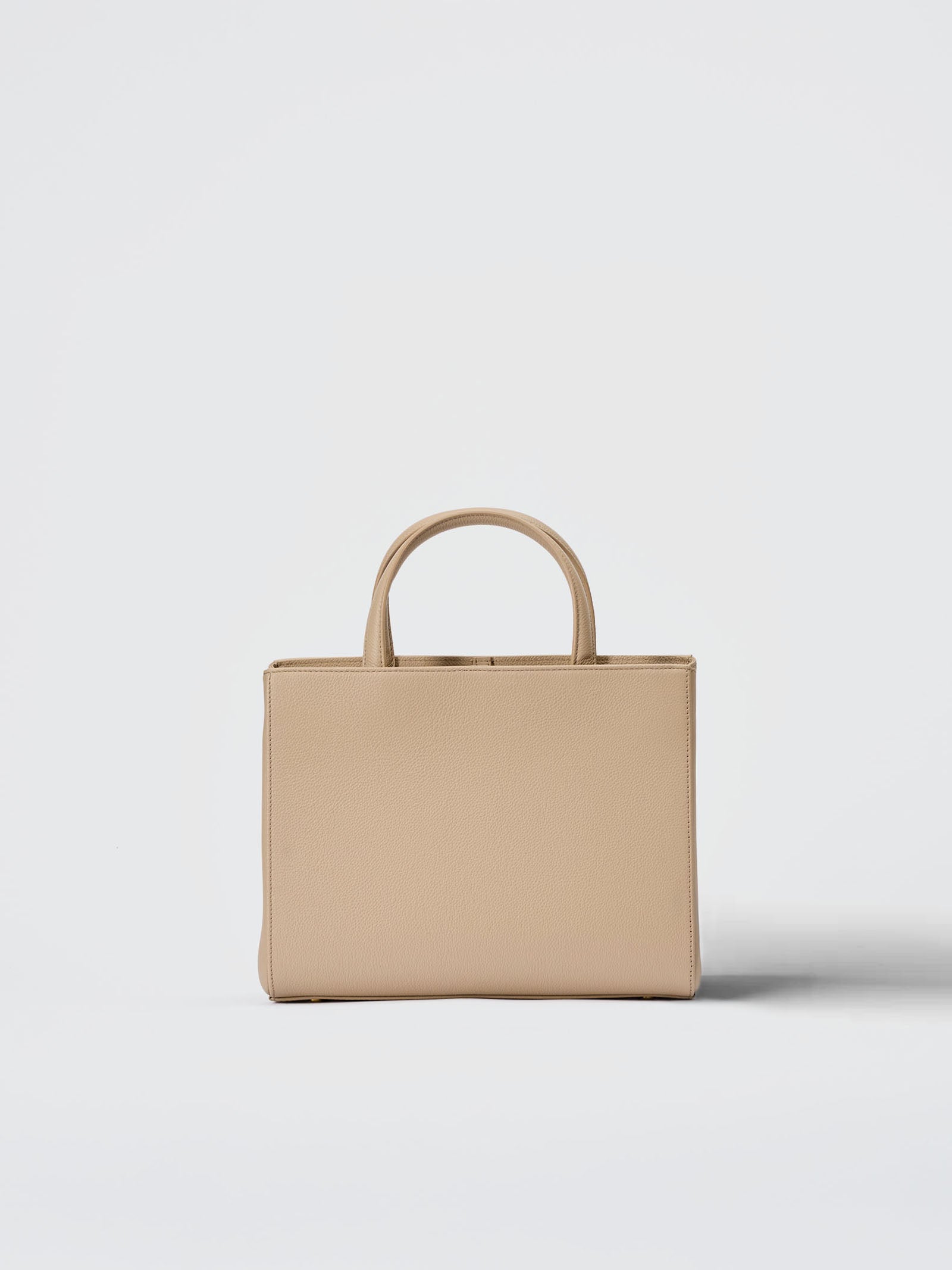 Aurelia Media - Pebble Leather