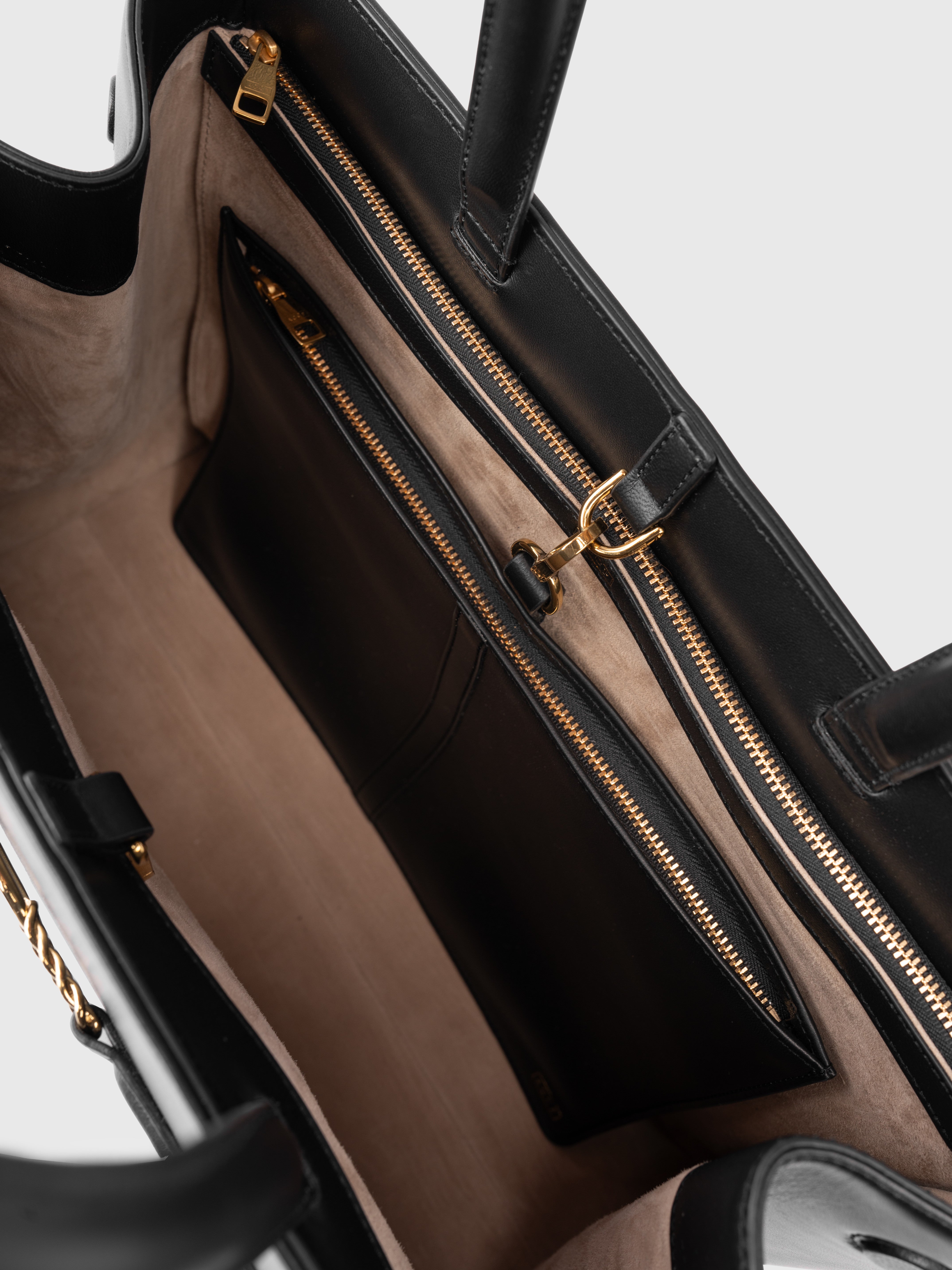 Aurelia Grande - Smooth Leather