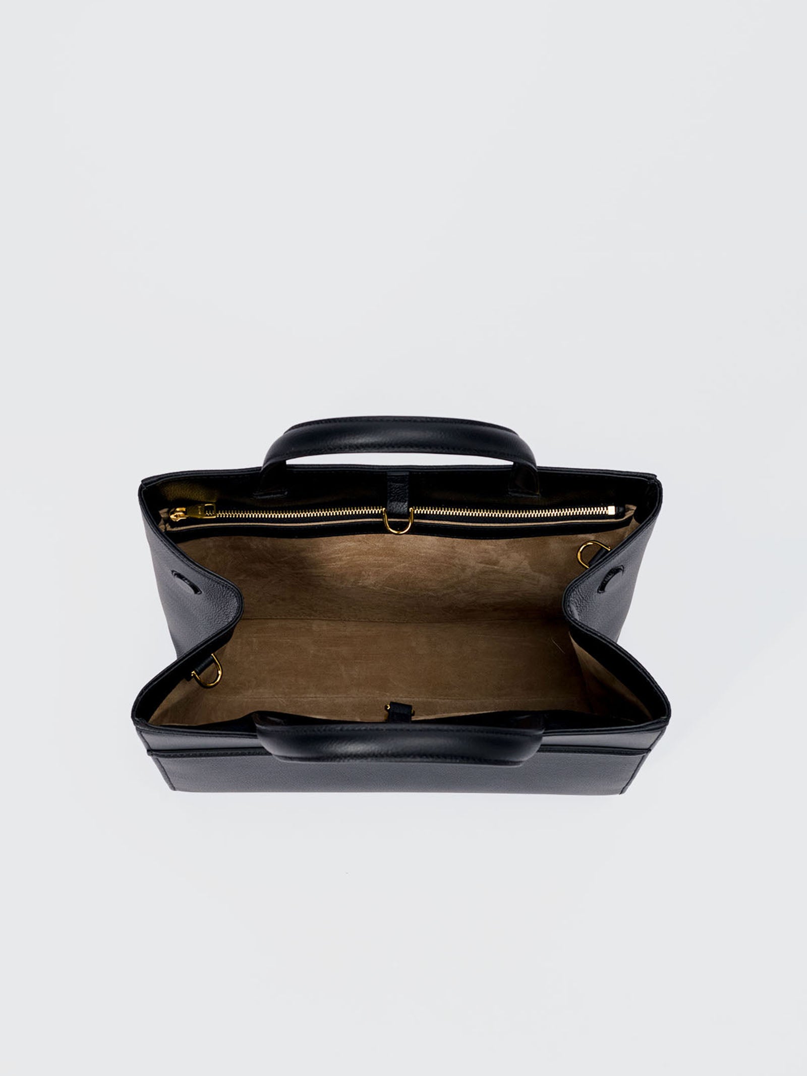 Aurelia Media - Pebble Leather