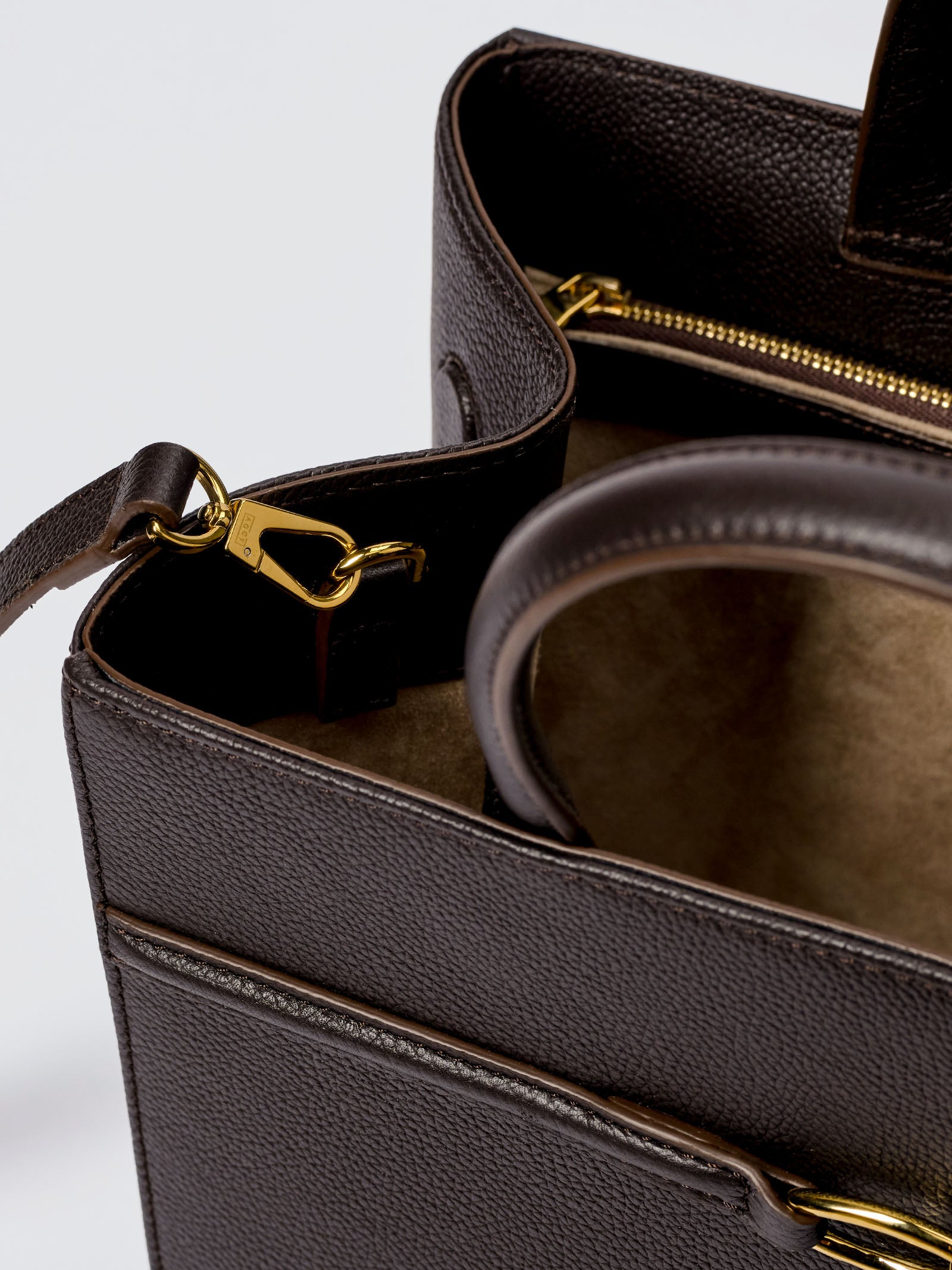 Aurelia Media - Pebble Leather